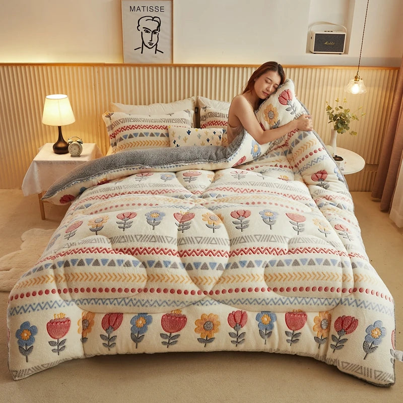 3Pcs Geometric Fleece Comforter (1 Quilt + 2 Pillowcases)