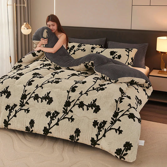 Comfortable Double-Sided Velvet Comforter