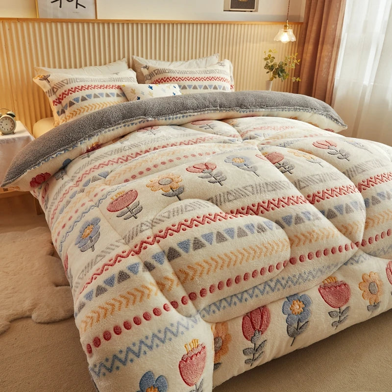 3Pcs Geometric Fleece Comforter (1 Quilt + 2 Pillowcases)