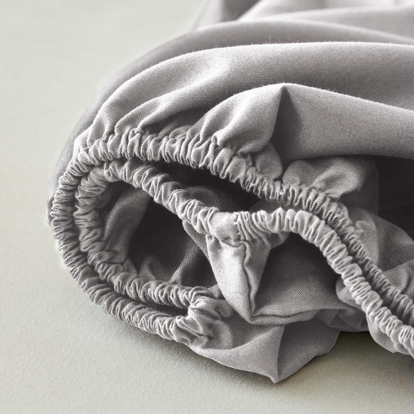 Luxury Pinch Pleat Bedding Set