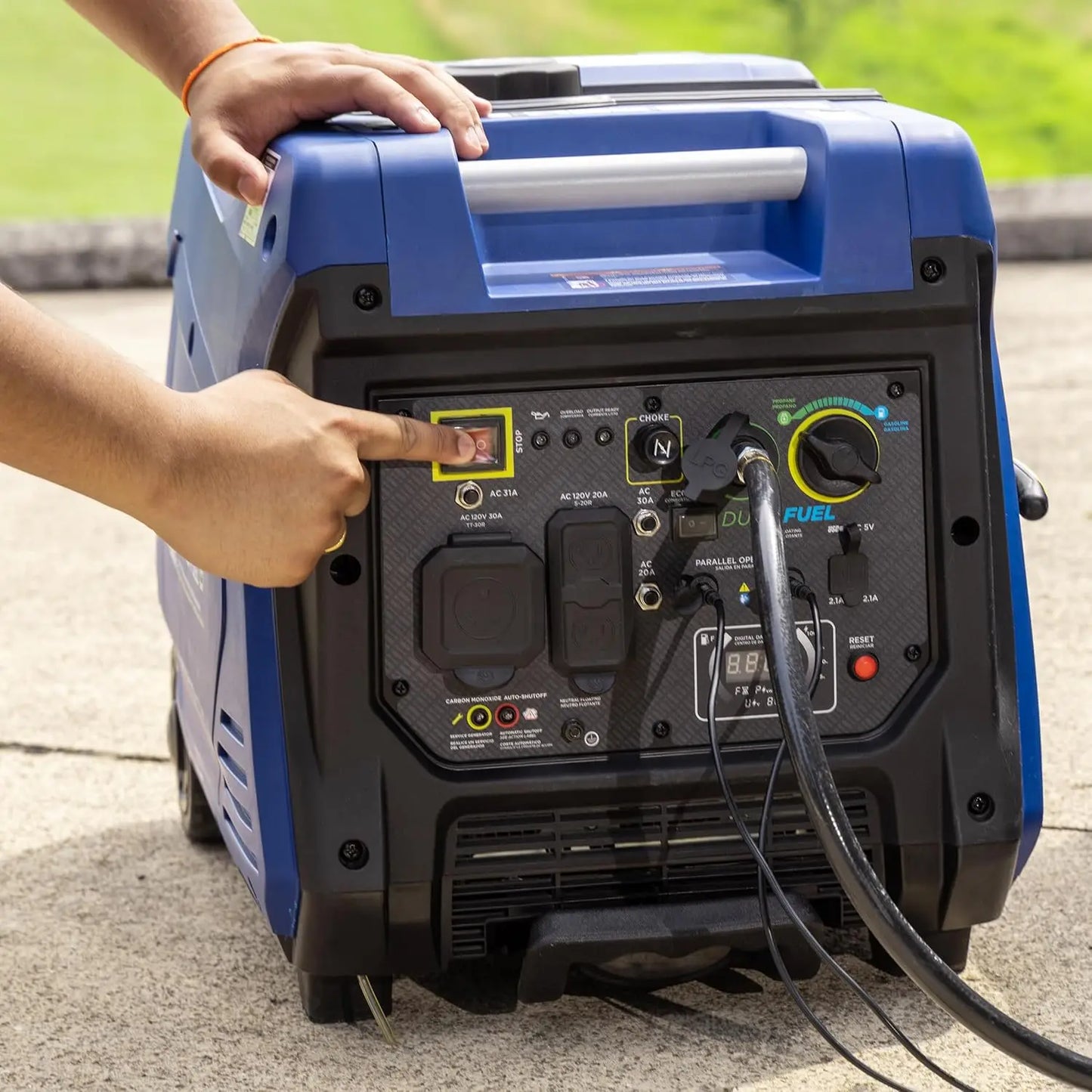 Westinghouse 5000W Dual Fuel Portable Inverter Generator